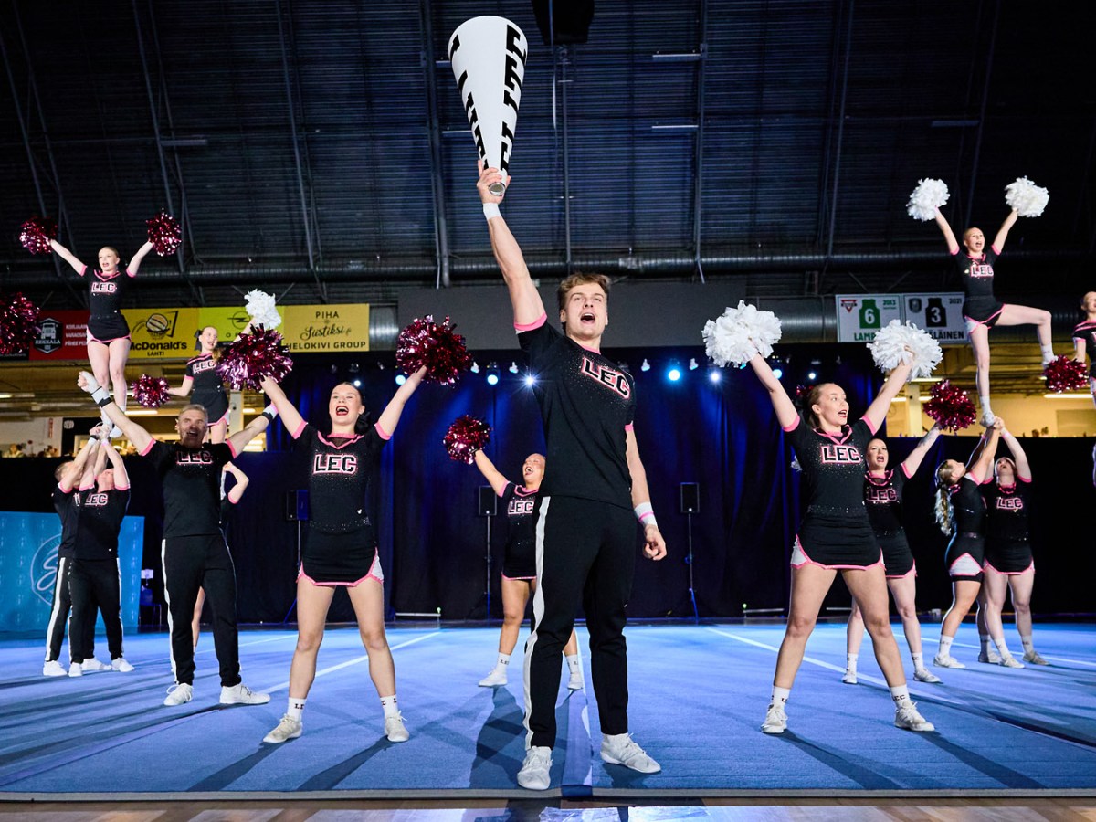 Seuran ensimmäinen maajoukkueurheilija Max&nbsp;Mäkinen